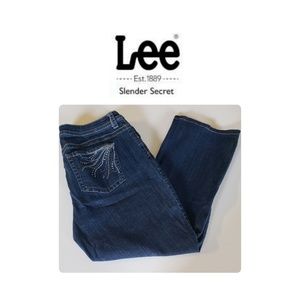 Lee slender secret lower on the waist jeans Sz 20